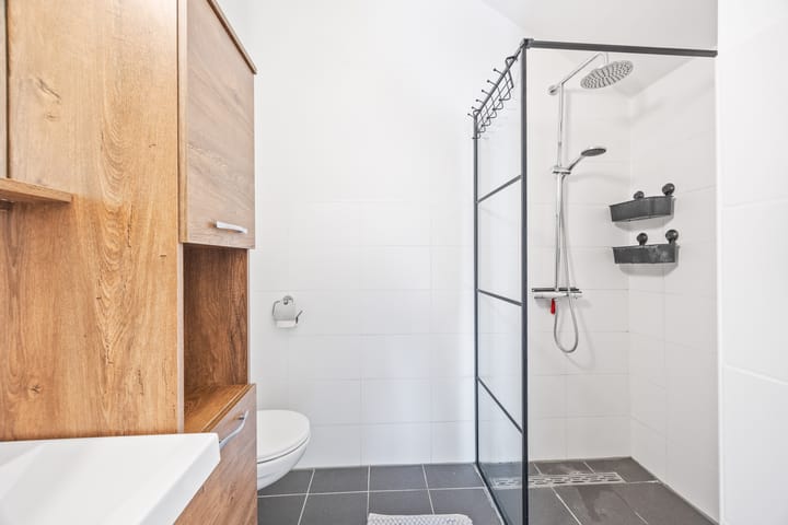 Foto 22 van Linnaeusstraat 330