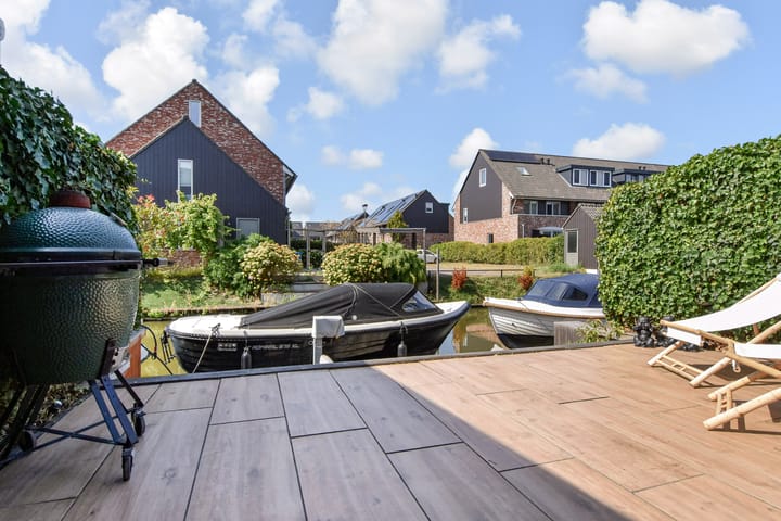 Foto 14 van Menagerie 5