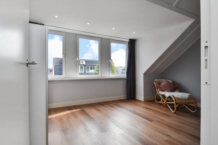 Foto 50 van Menagerie 5