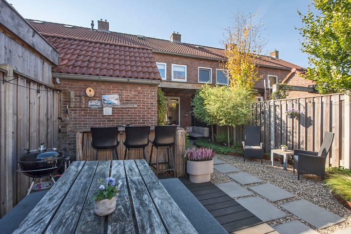 Foto 23 van IJsselstraat 8