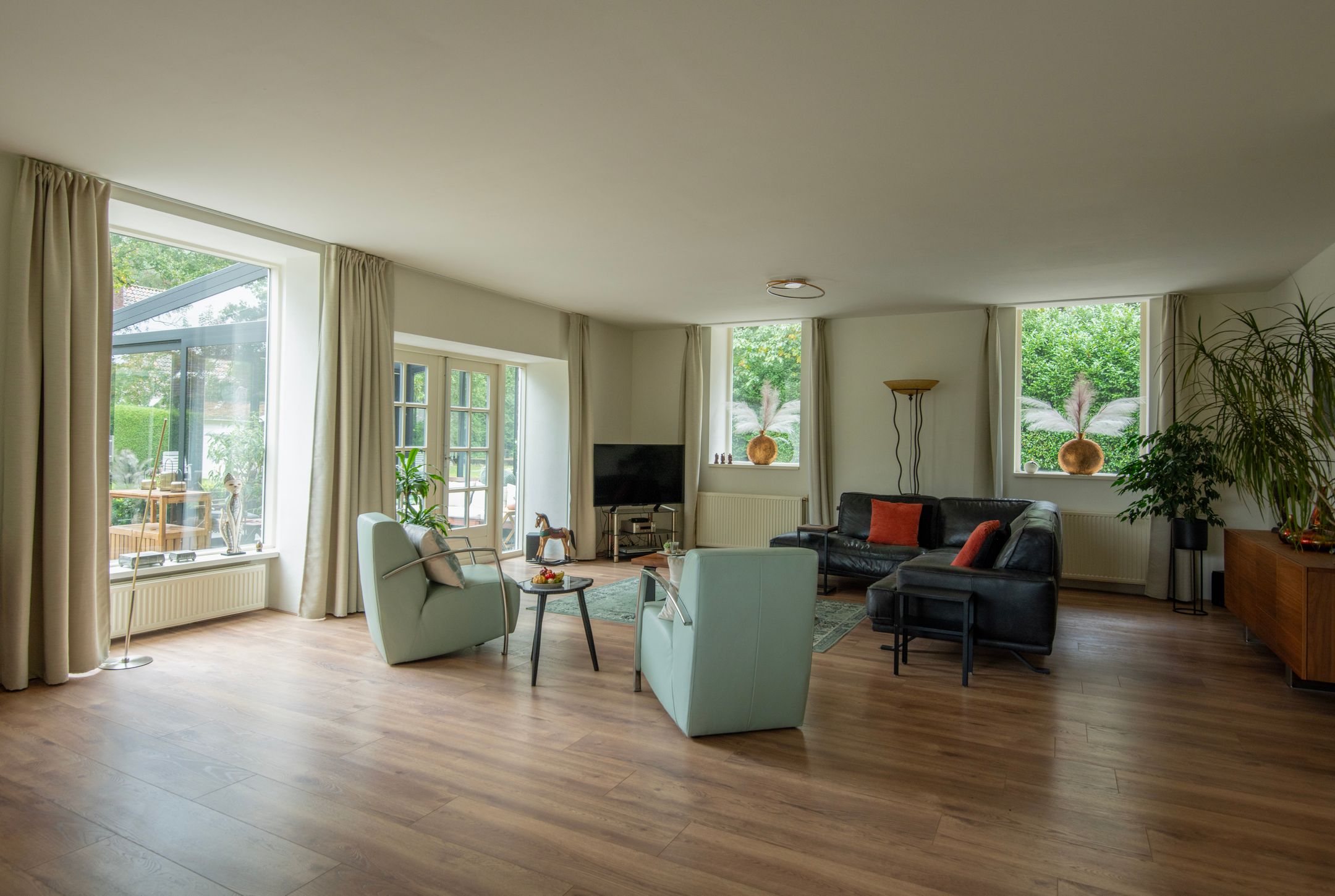 Photo 6 of Koningsweg 15-A