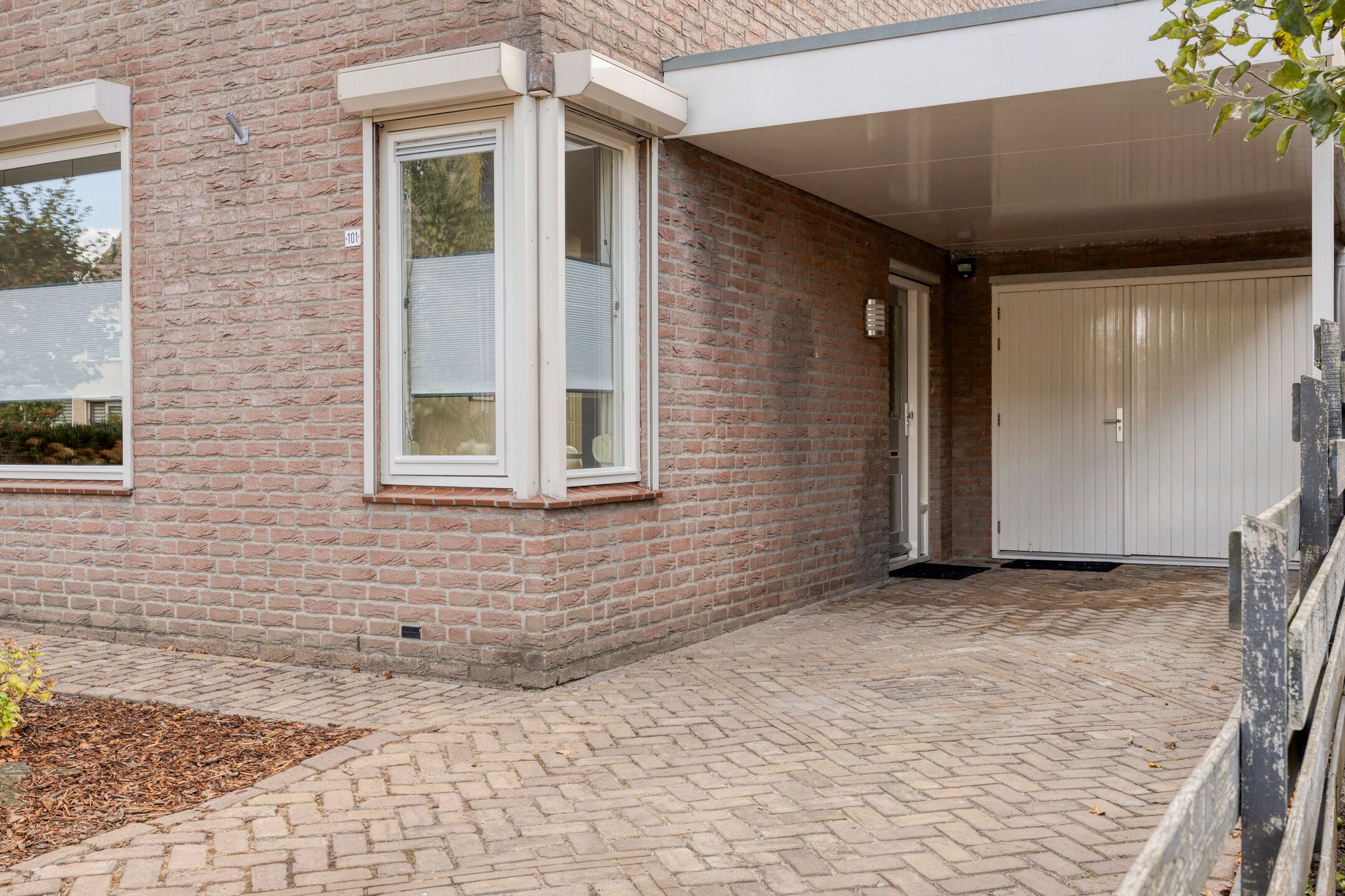 Foto 6 van Nieuwe Tijningen 101