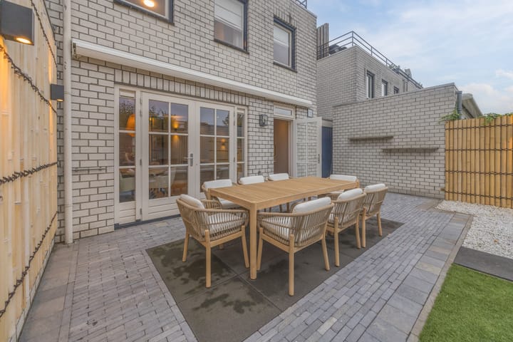 Photo 49 of De Mississippi 4