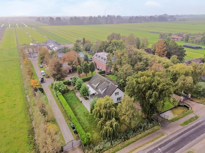 Photo 2 of Middenweg 96