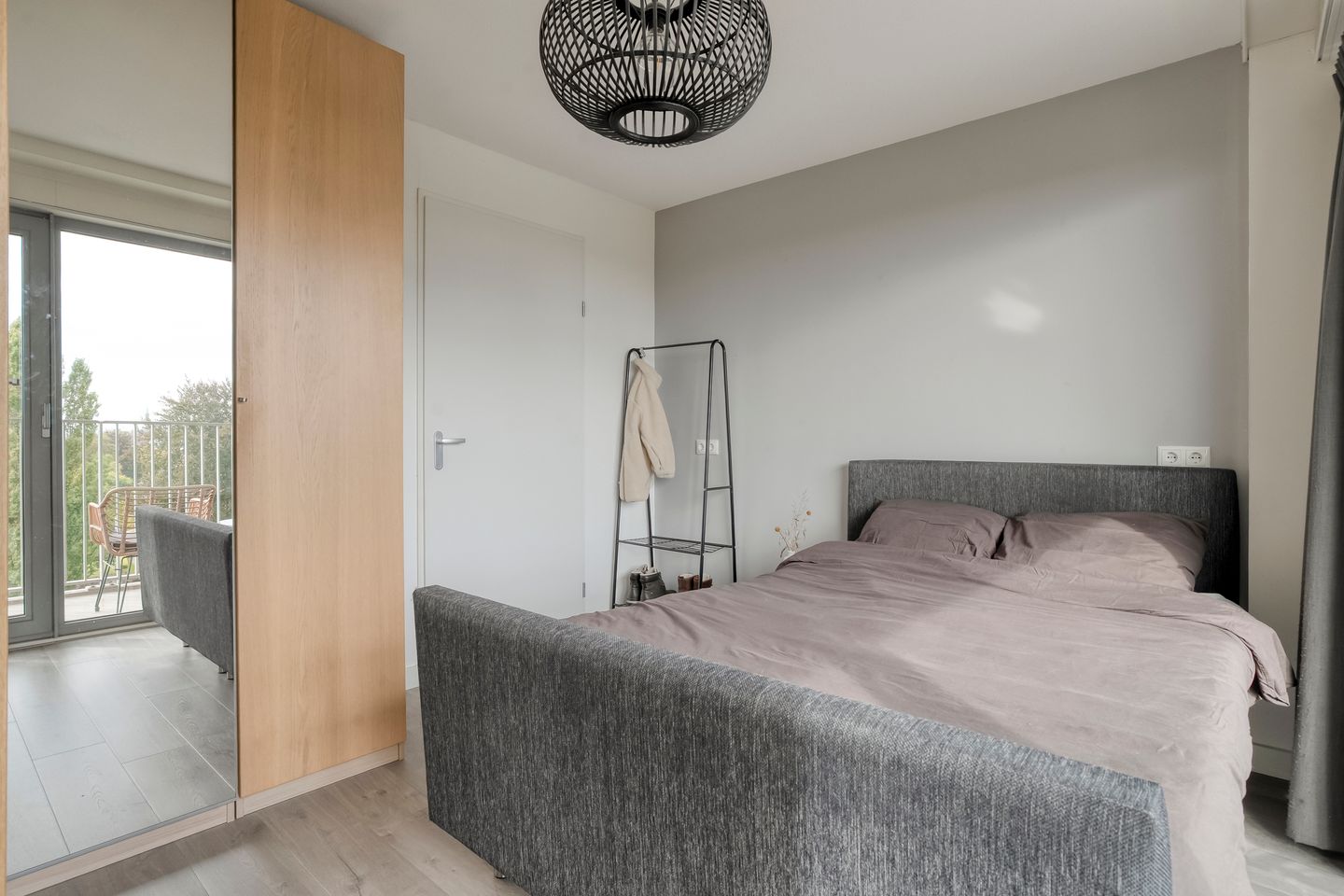 Photo 14 of Harm Smeengekade 94