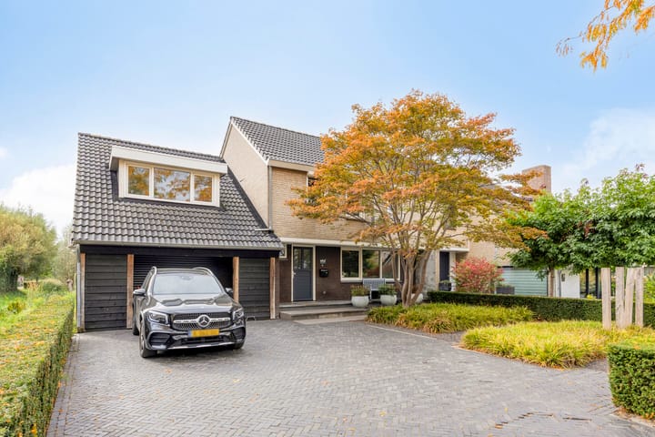 Photo 6 of Burgemeester de Bekkerlaan 18