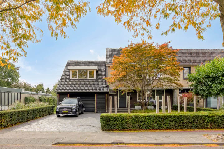 Photo 8 of Burgemeester de Bekkerlaan 18