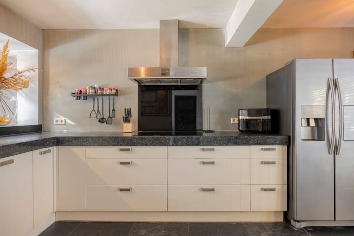 Photo 17 of Burgemeester de Bekkerlaan 18