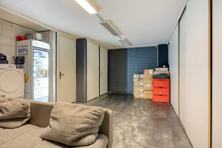 Photo 30 of Burgemeester de Bekkerlaan 18