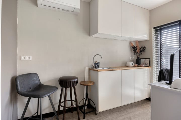 Photo 34 of Burgemeester de Bekkerlaan 18