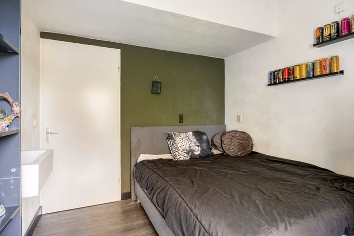 Photo 59 of Burgemeester de Bekkerlaan 18