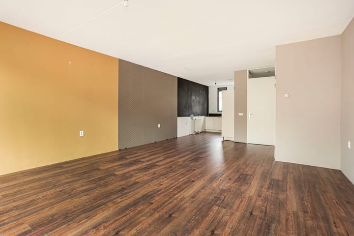 Photo 10 of Straat van Corsica 36