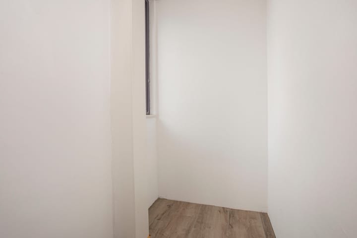 Photo 32 of Straat van Corsica 36