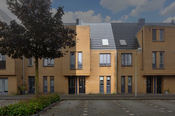 Photo 35 of Straat van Corsica 36