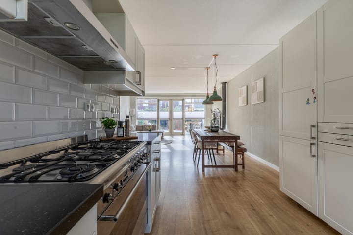 Photo 23 of Spoetnikstraat 10