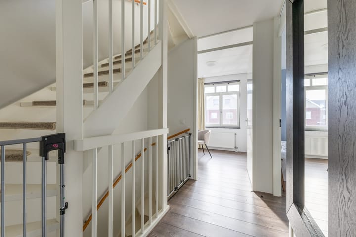 Photo 28 of Spoetnikstraat 10