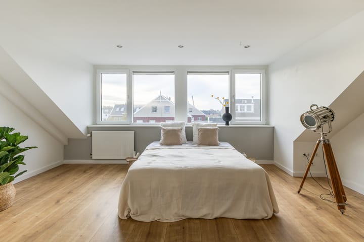 Photo 40 of Spoetnikstraat 10