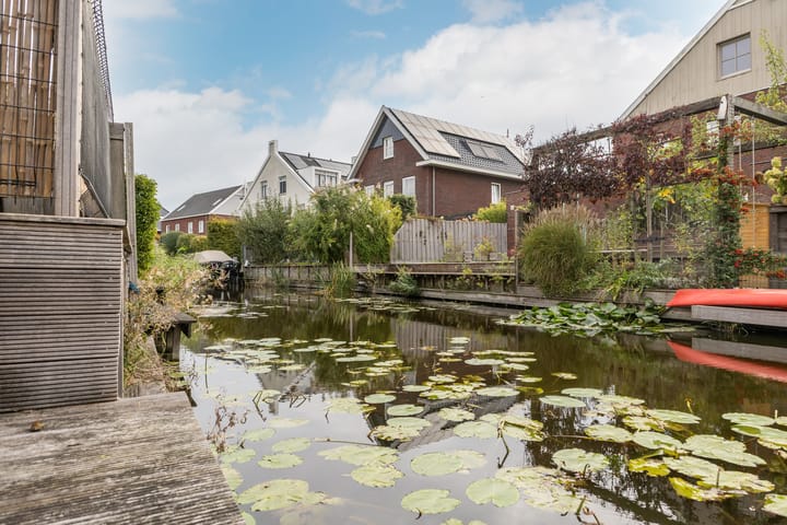 Photo 51 of Spoetnikstraat 10