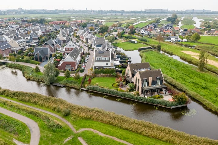 Photo 55 of Spoetnikstraat 10