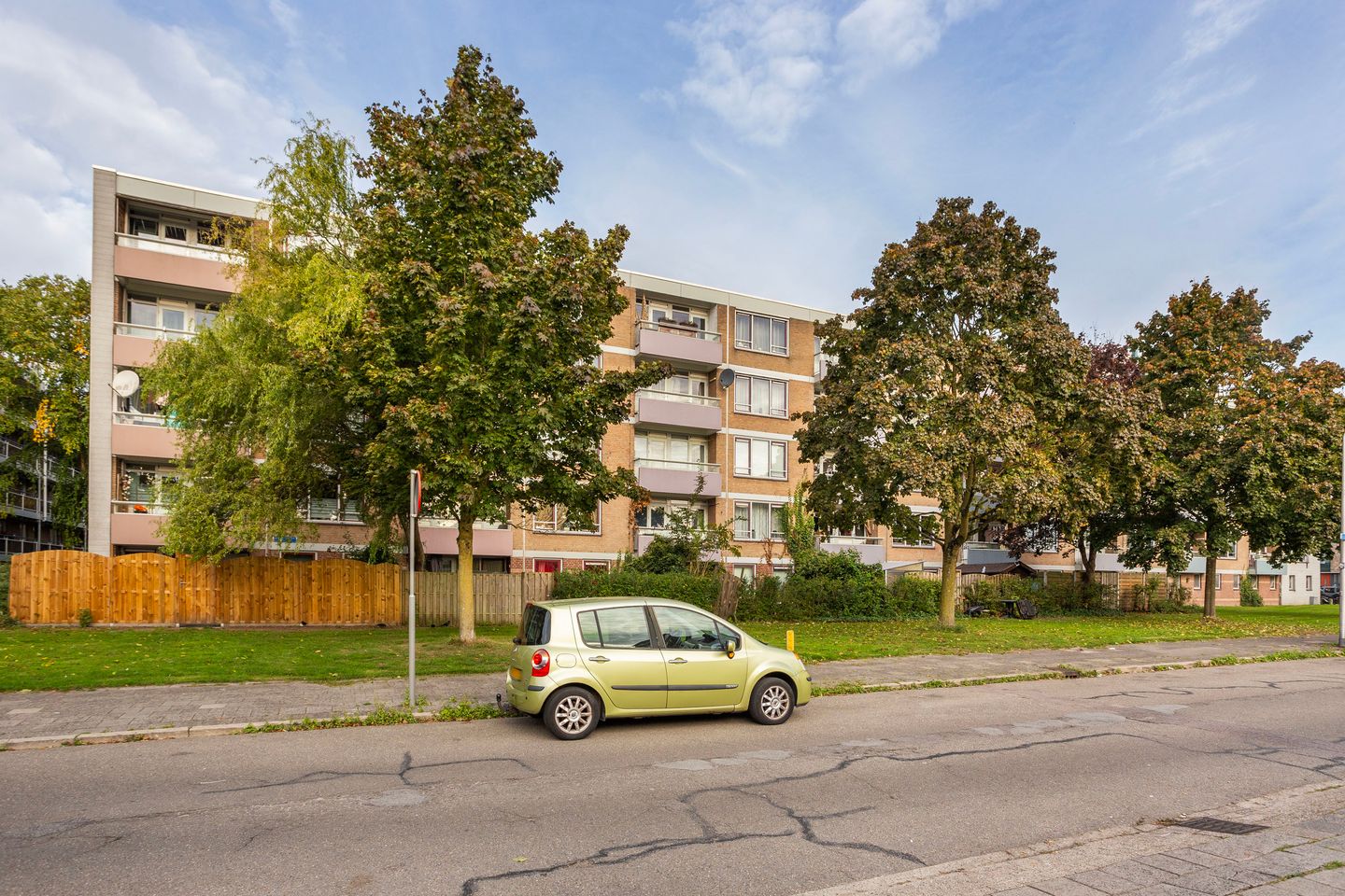 Foto 34 van Lijsterstraat 106