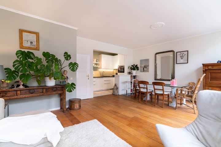 Photo 9 of Riouwstraat 188-B