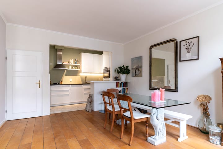 Photo 13 of Riouwstraat 188-B