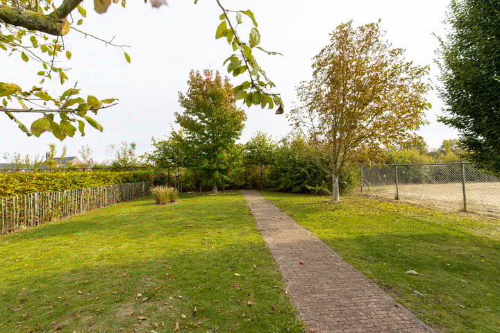 Foto 52 van Tuinstraat 11