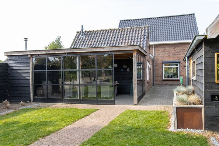 Foto 55 van Tuinstraat 11