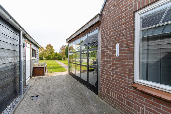 Foto 56 van Tuinstraat 11