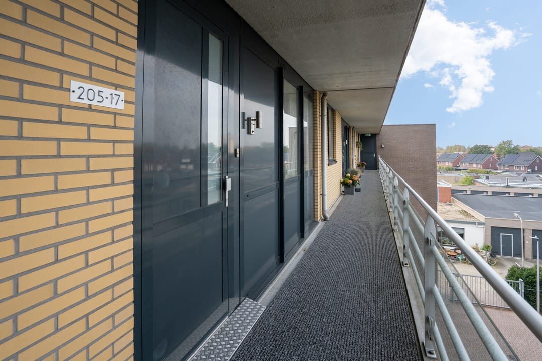 Foto 8 van Oldenzaalsestraat 205-17