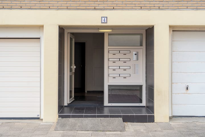 Foto 37 van de Ruyterstraat 4-F4