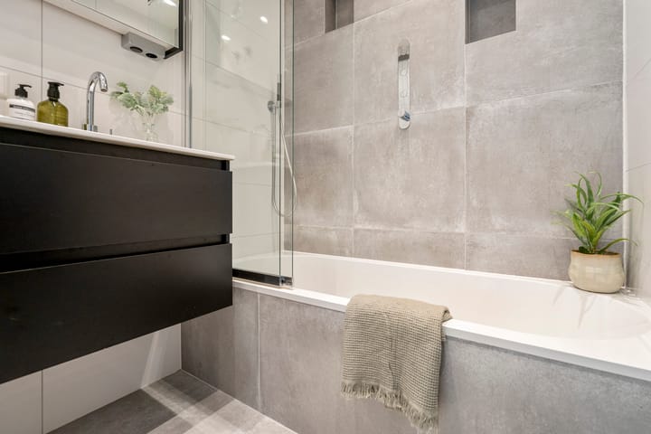 Foto 29 van de Ruyterstraat 4-F4