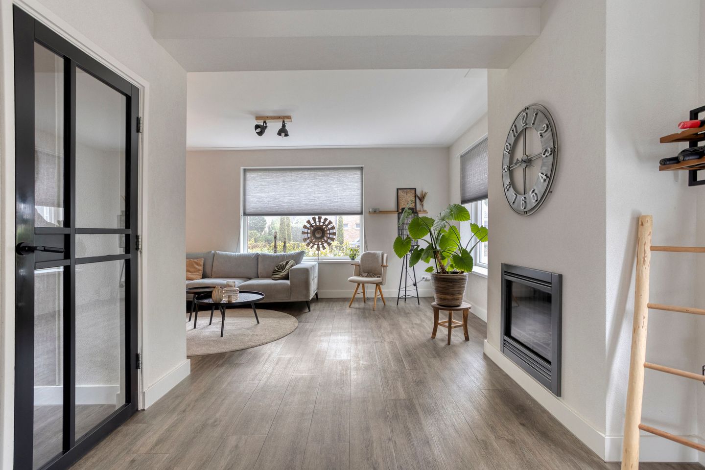 Photo 4 of Irisstraat 17