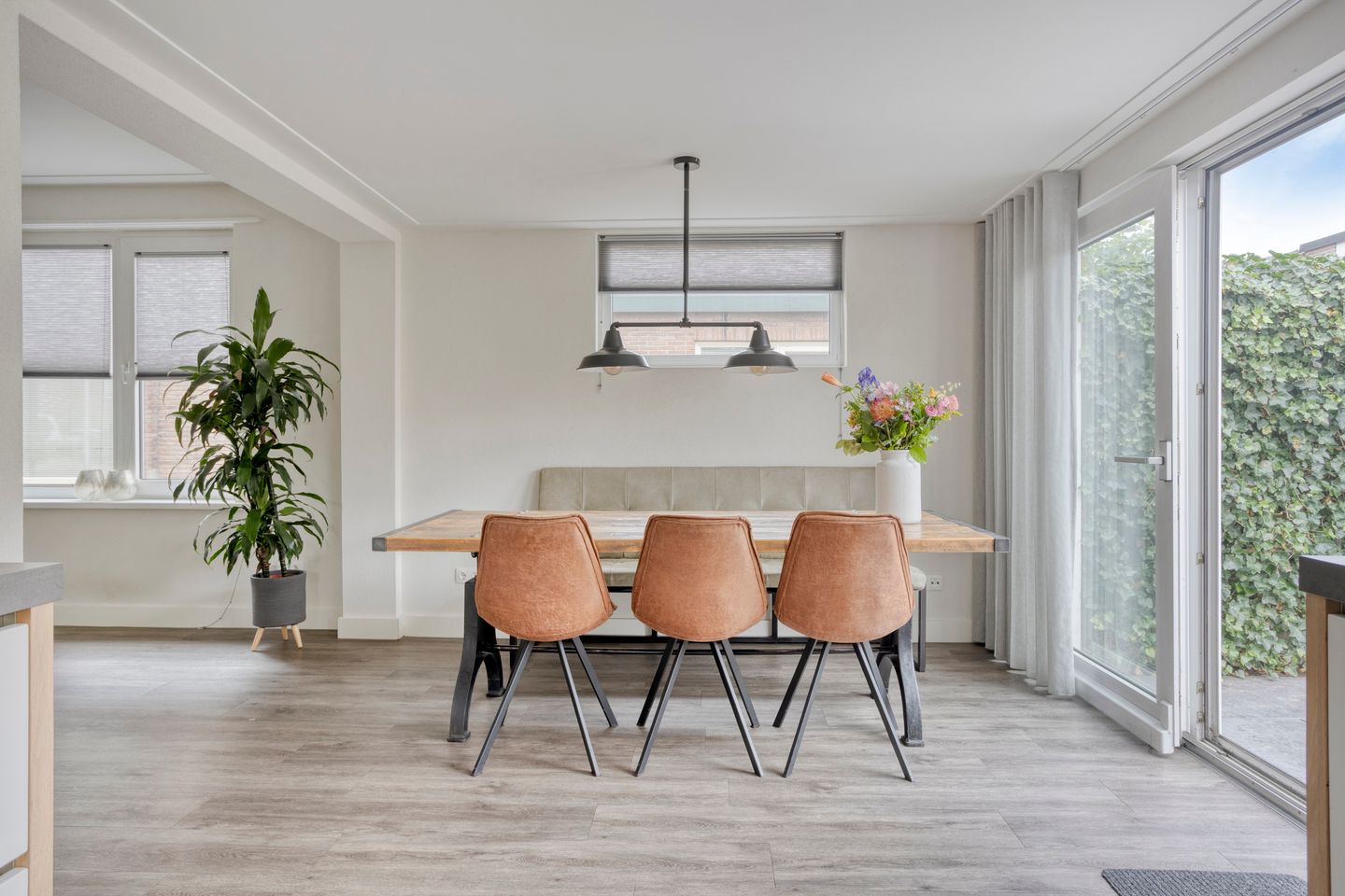 Photo 14 of Irisstraat 17