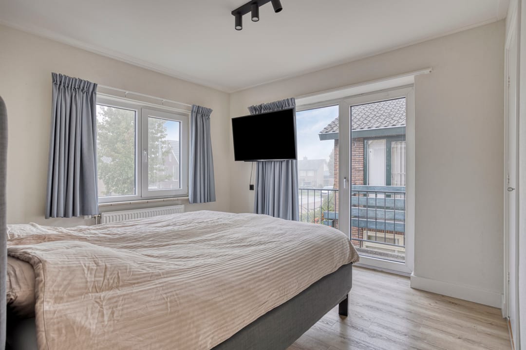 Photo 16 of Irisstraat 17