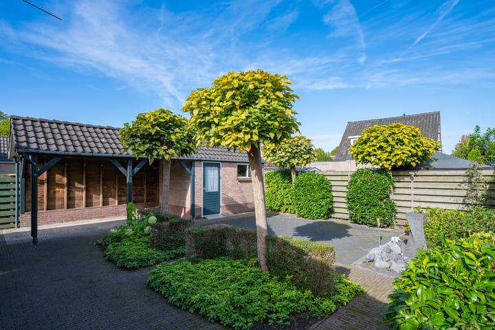 Photo 33 of Prinses Irenestraat 30