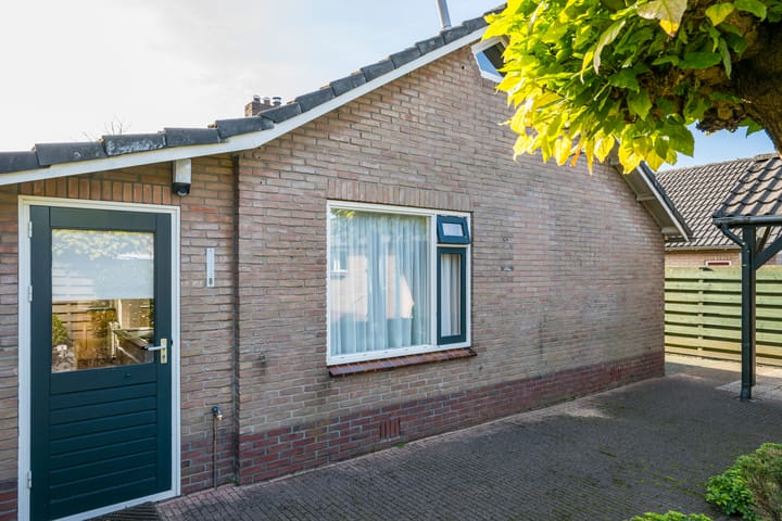 Photo 39 of Prinses Irenestraat 30