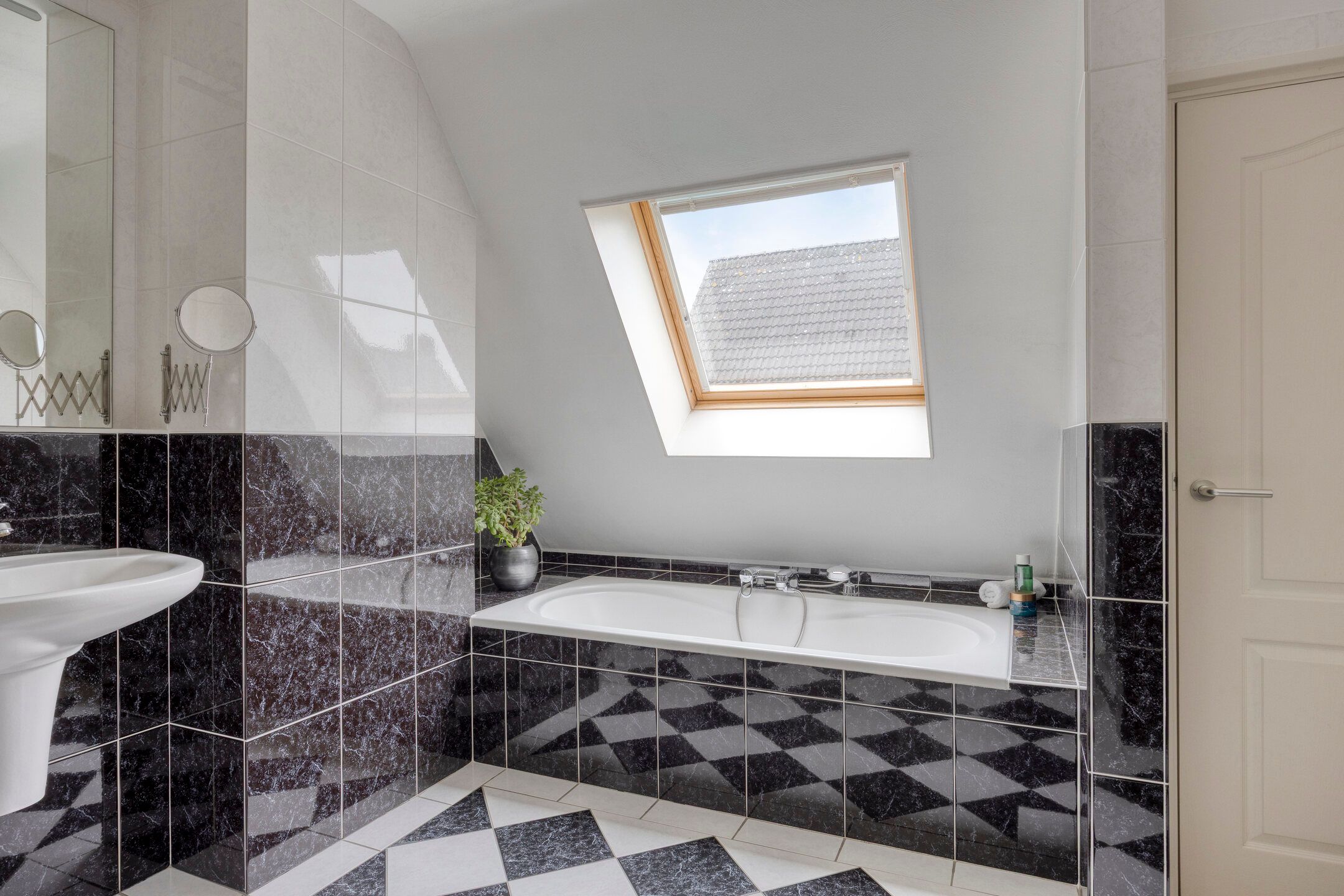 Photo 45 of Virginia Woolflaan 14