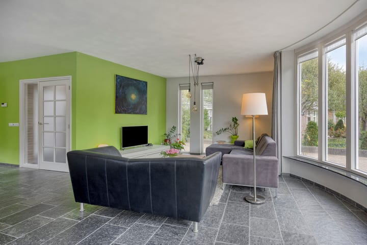 Photo 3 of Virginia Woolflaan 14