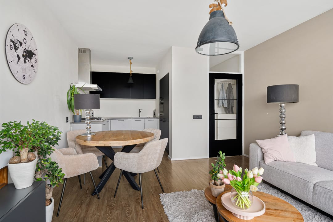 Foto 8 van Saffierstraat 27