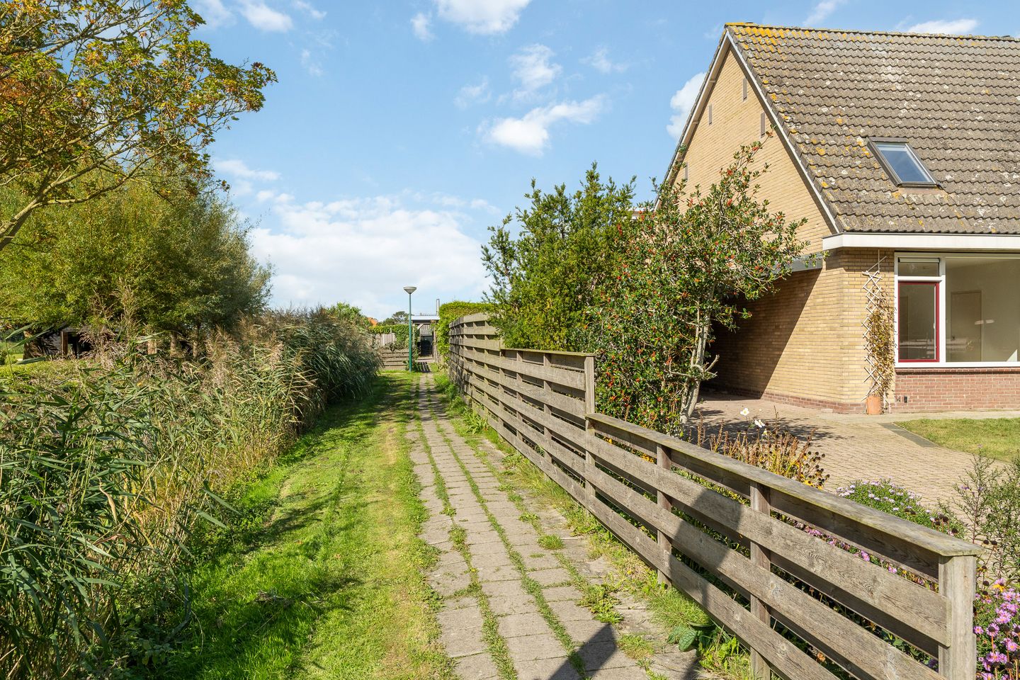 Foto 4 van van der Looswei 26