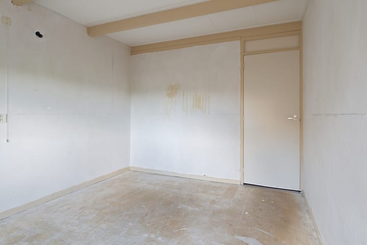 Photo 32 of van der Looswei 26