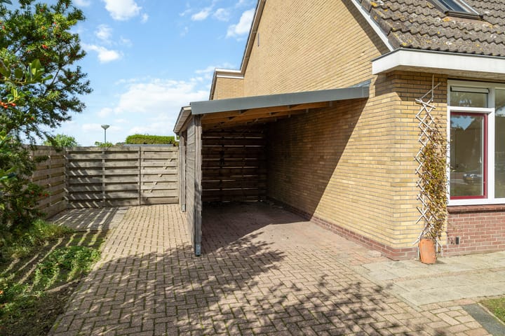 Photo 25 of van der Looswei 26