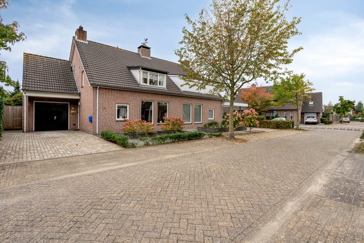 Foto 6 van Nevenakker 14