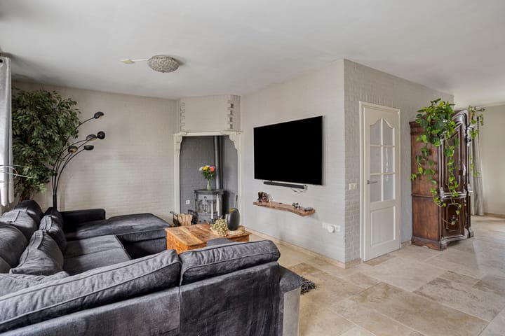 Foto 12 van Nevenakker 14