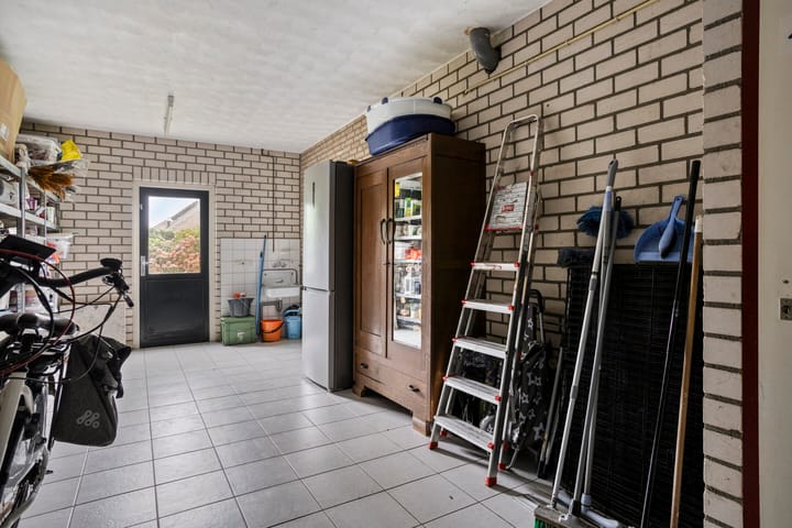 Foto 24 van Nevenakker 14