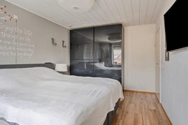 Foto 27 van Nevenakker 14