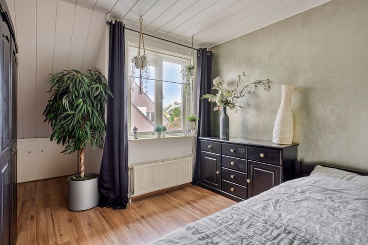 Foto 28 van Nevenakker 14