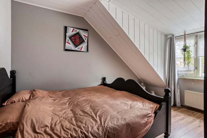 Foto 30 van Nevenakker 14