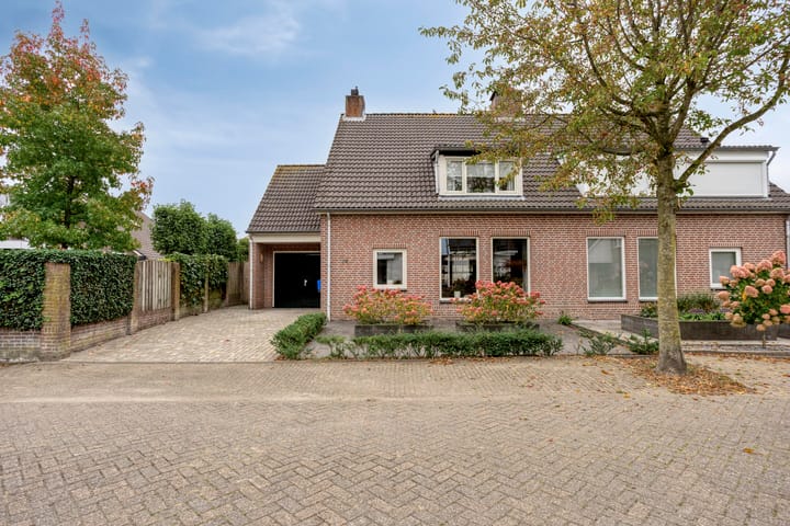 Foto 42 van Nevenakker 14